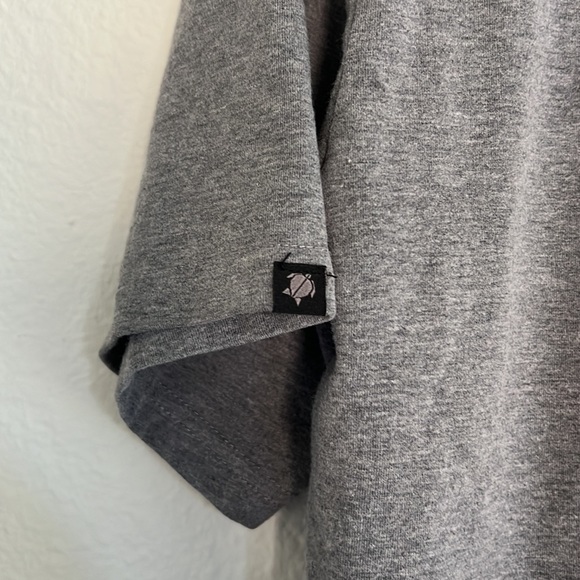 Laird Hamilton Hawaii Shirt - Picture 5 of 6